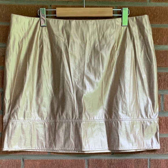 ASOS🌹rose gold faux leather mini skirt - Picture 1 of 2